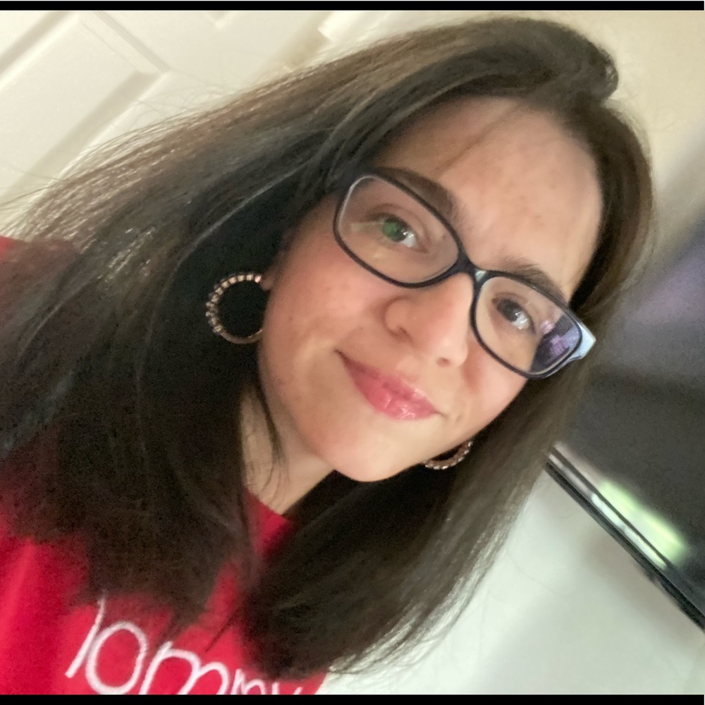 Meet your Posher, Jennifer